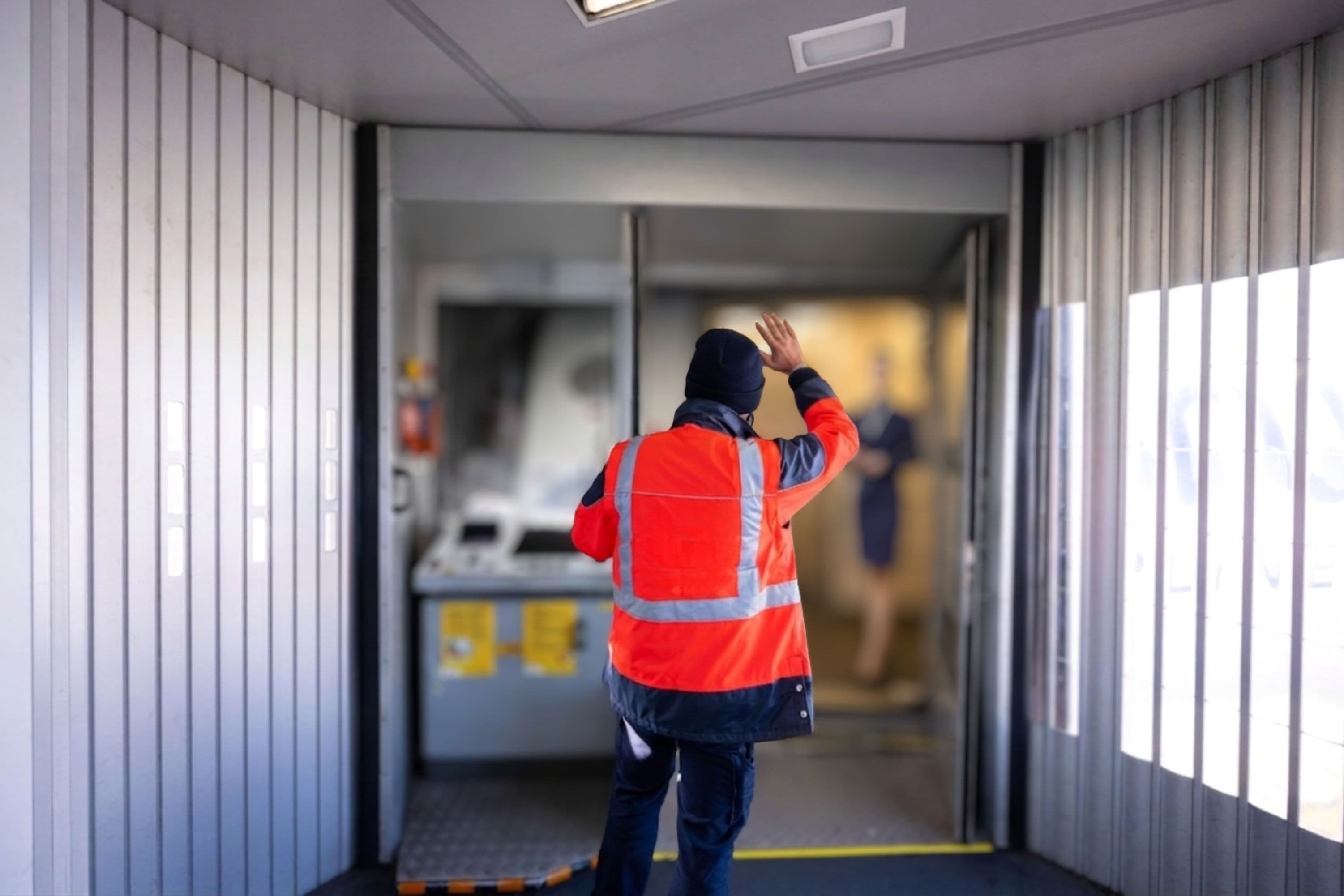 Vêtements de travail, EPI, tenues corporate : pourquoi gérer trois fournisseurs quand un seul suffit ?